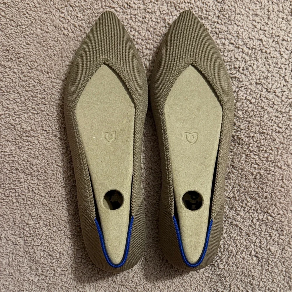 Rothy’s The Point II Stylish Tan Flats with Blue Accents - Picture 1 of 5